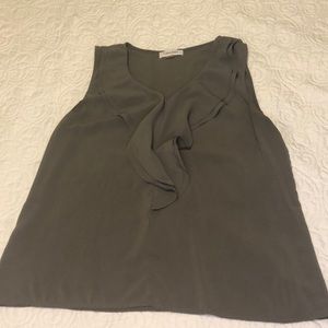 Women’s gray shell